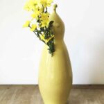 donna vaso ceramica smaltata donna vaso ceramica smaltata